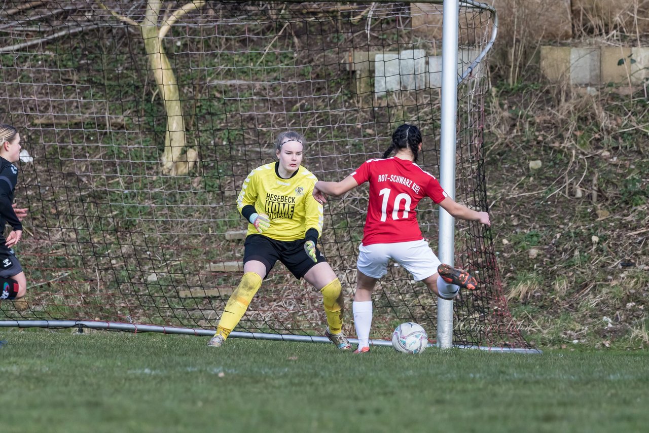 Bild 117 - F Rot Schwarz Kiel - SV Henstedt Ulzburg 2 : Ergebnis: 1:1